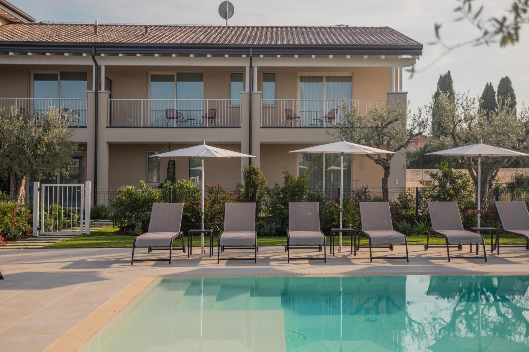 Re Ottone Rooms ลาซีเซ ภายนอก รูปภาพ